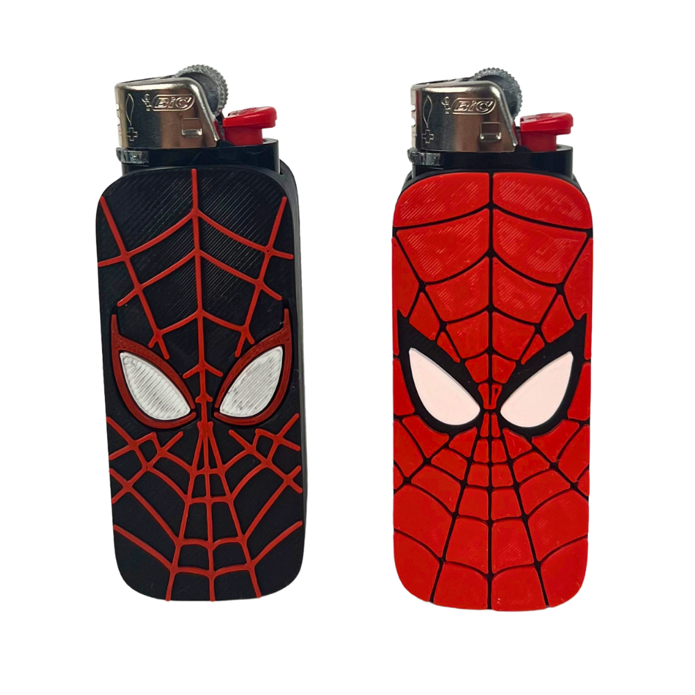 Dos variantes de funda para mechero Beetle Print Spider mostradas juntas en colores negro y rojo