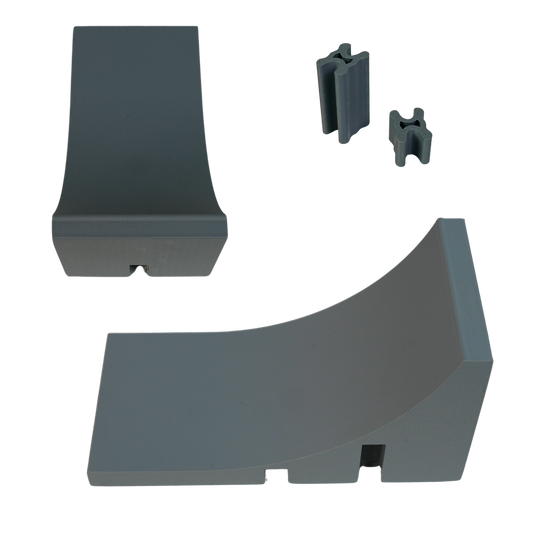 Rampa para fingerboard con piezas de conexión para ampliar y combinar con otros módulos.