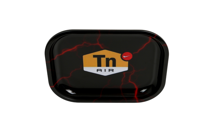 Tabuleiro de enrolar metálico preto com detalhes de raio vermelho, vista de cima, Beetle Print