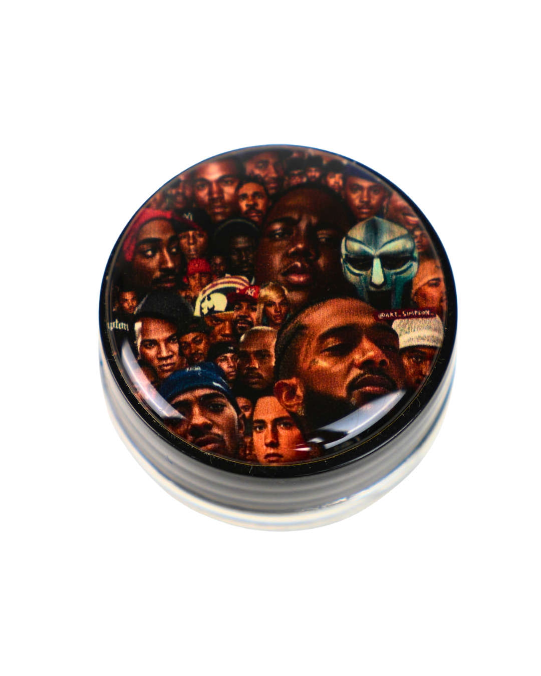 Tarro de cristal Beetle Print de 5 ml con base negra y tapa de vinilo holográfico con collage inspirado en leyendas del hip hop.