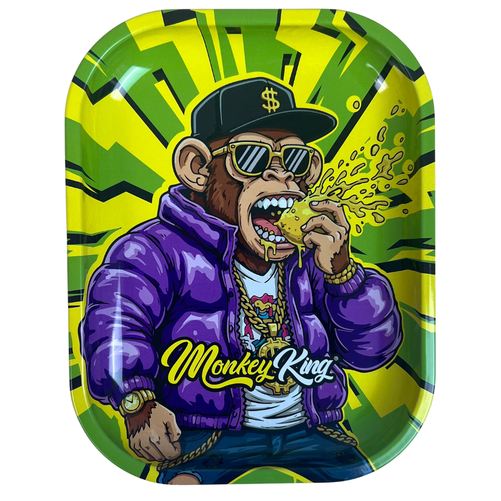 Bandeja metálica Beetle Print Money Madness con fondo verde y amarillo, personaje con gafas y diseño urbano en la parte frontal