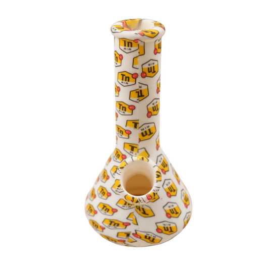 Bong decorativo de silicona incompleto con fallos de impresión diseño gráfico urbano vista frontal