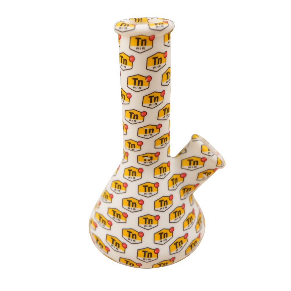 Bong decorativo de silicona outlet con diseño gráfico y piezas faltantes vista lateral
