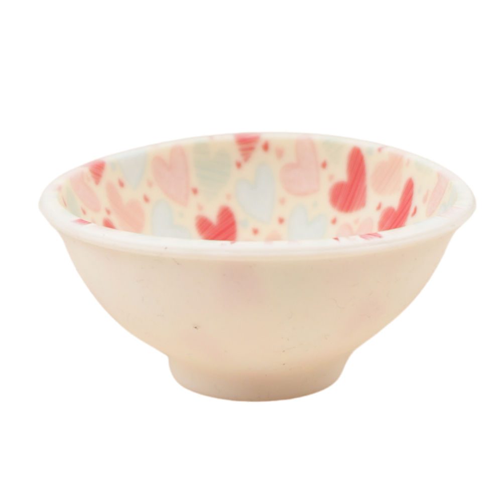 Bowl de silicona con estampado de corazones y pequeño fallo de impresión vista lateral