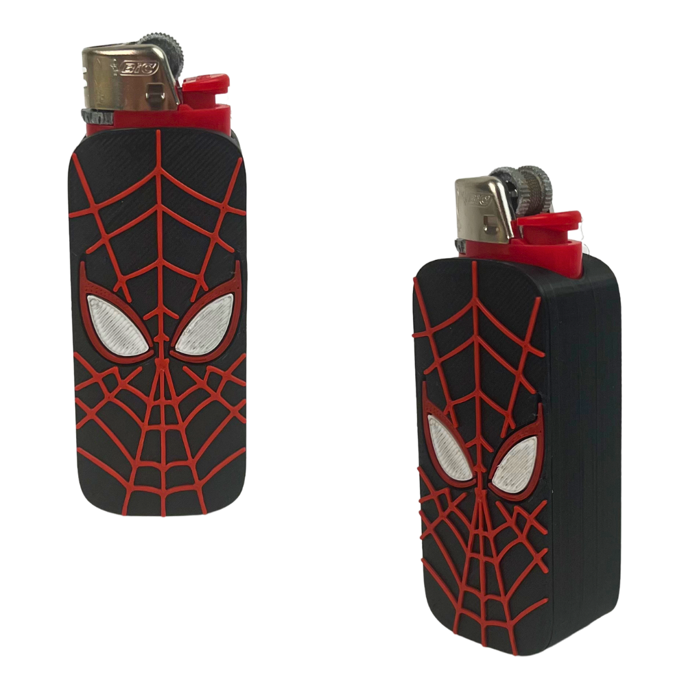 Funda para mechero Beetle Print Spider en color negro con telaraña roja y ojos blancos en relieve