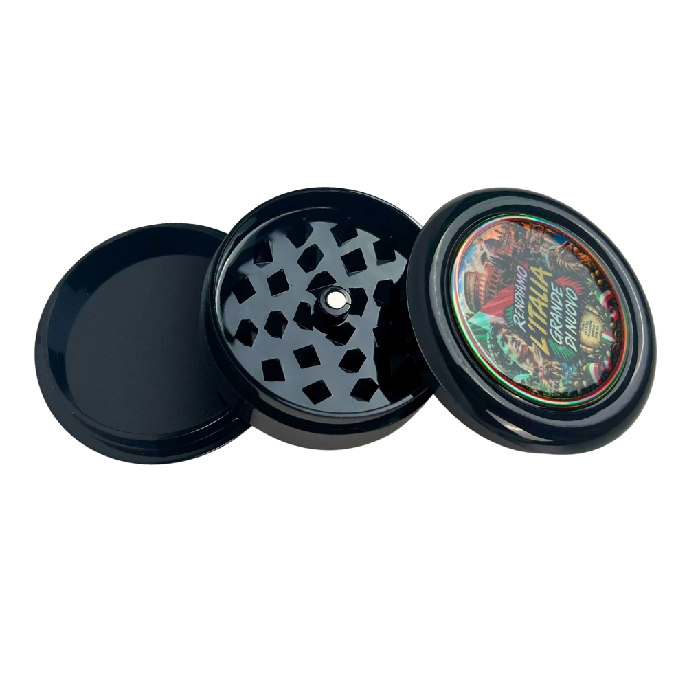 Grinder Beetle Print Italia holográfico desmontado mostrando sus 3 partes, dientes interiores y compartimentos