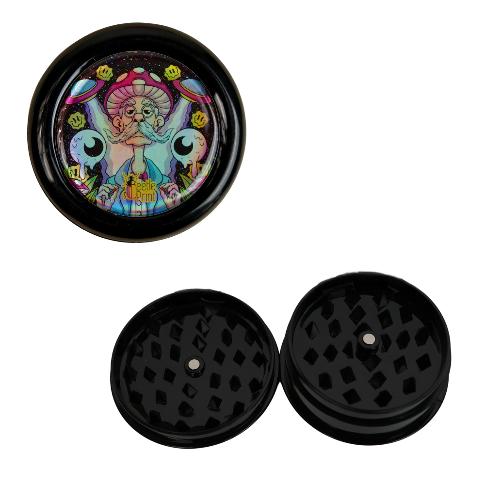 Grinder negro Beetle Print con ilustración psicodélica holográfica y dientes de trituración resistentes.