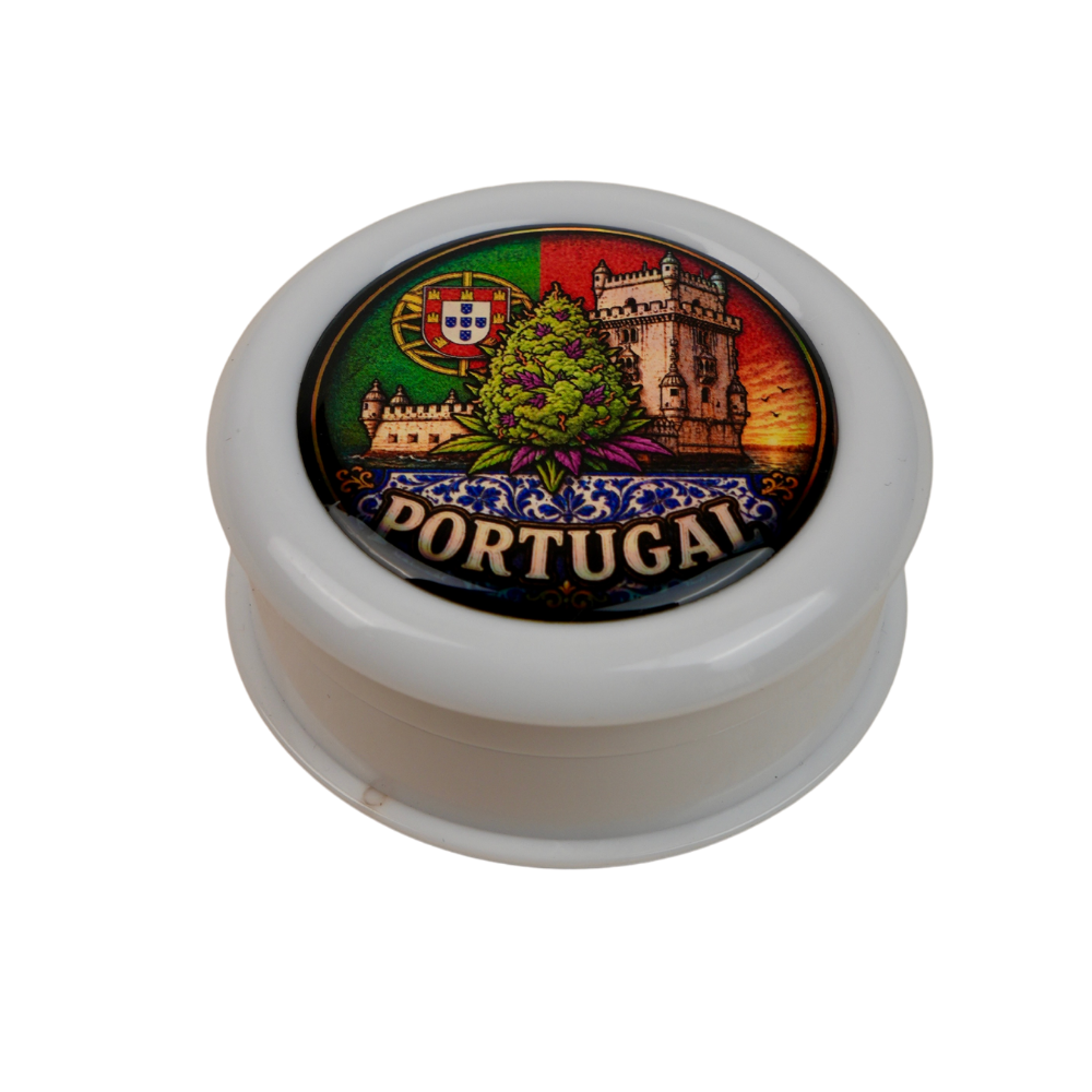 Grinder Zero Portugal Beetle Print con resina holográfica y diseño urbano portugués