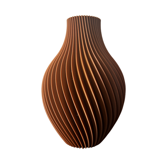Vista frontal del jarrón espiral impreso en 3D con forma orgánica y acabado marrón para decoración moderna.