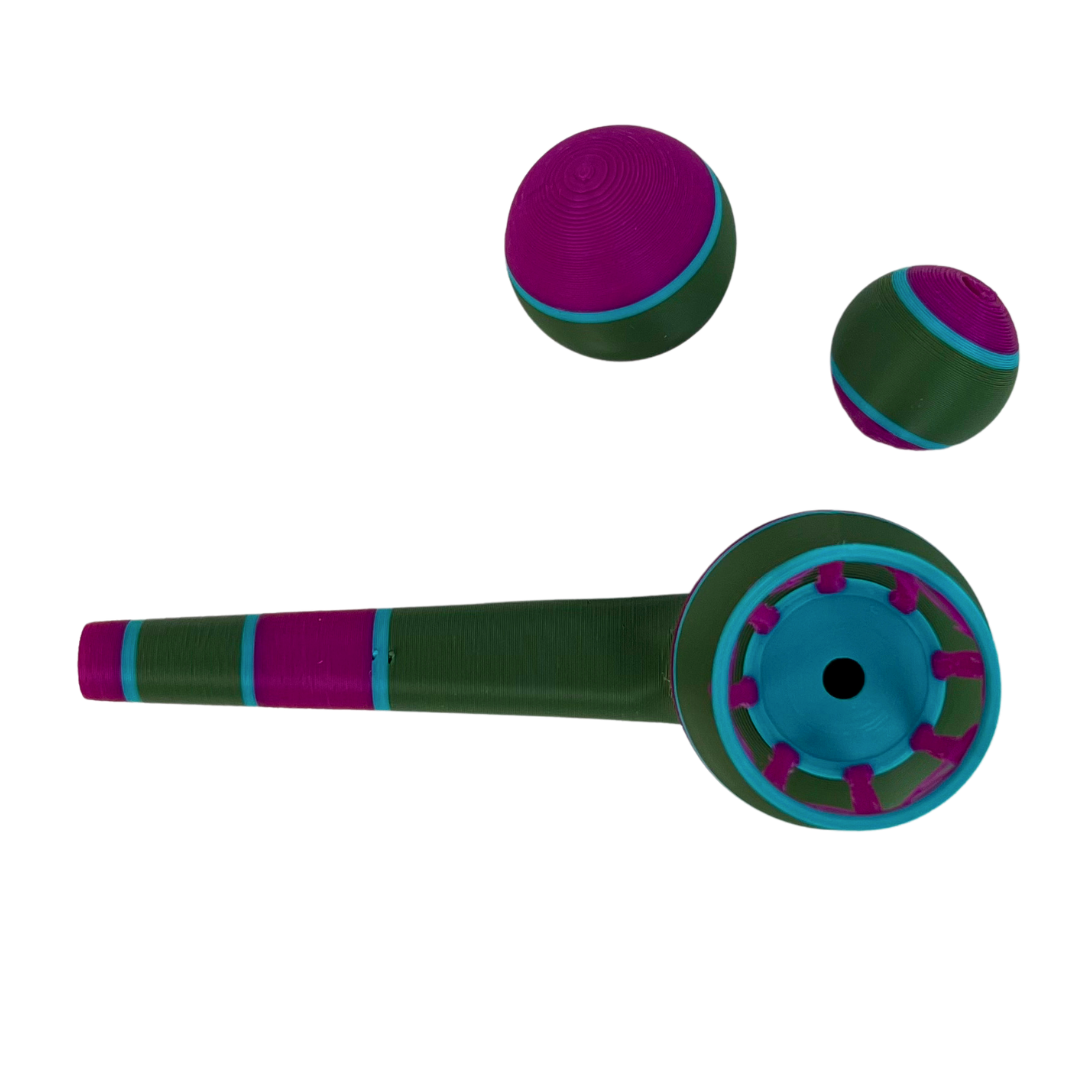 Detalle del juego de puntería Beetle Print con mini canasta y pelotas ligeras para practicar precisión y control
