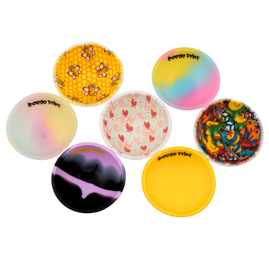 Pack de bowls de silicona Beetle Print con diseños coloridos, translúcidos y estampados variados.