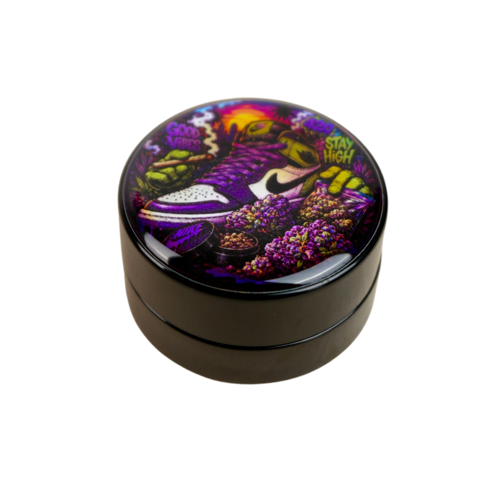 Tarro de cristal con tapa de resina holográfica y base negra, diseño urbano multicolor inspirado en streetwear y estética neon.