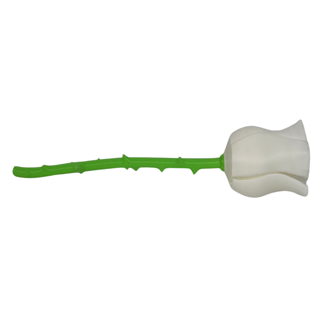 Rosa decorativa 3D Slim Beetle Print en color blanco con tallo verde y acabado minimalista