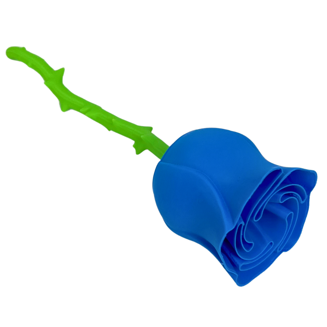 Detalle de la Rosa Decorativa 3D Slim Beetle Print con enfoque en los pétalos y el acabado tridimensional