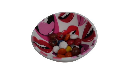 Uso del bowl de silicona Beetle Print para mezclar de forma limpia y cómoda