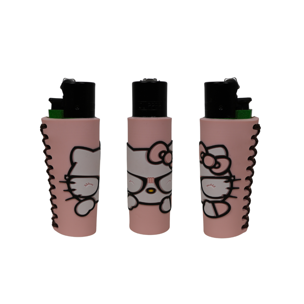 Funda de silicona rosa diseño gatito con mechero recargable incluido, vista frontal.