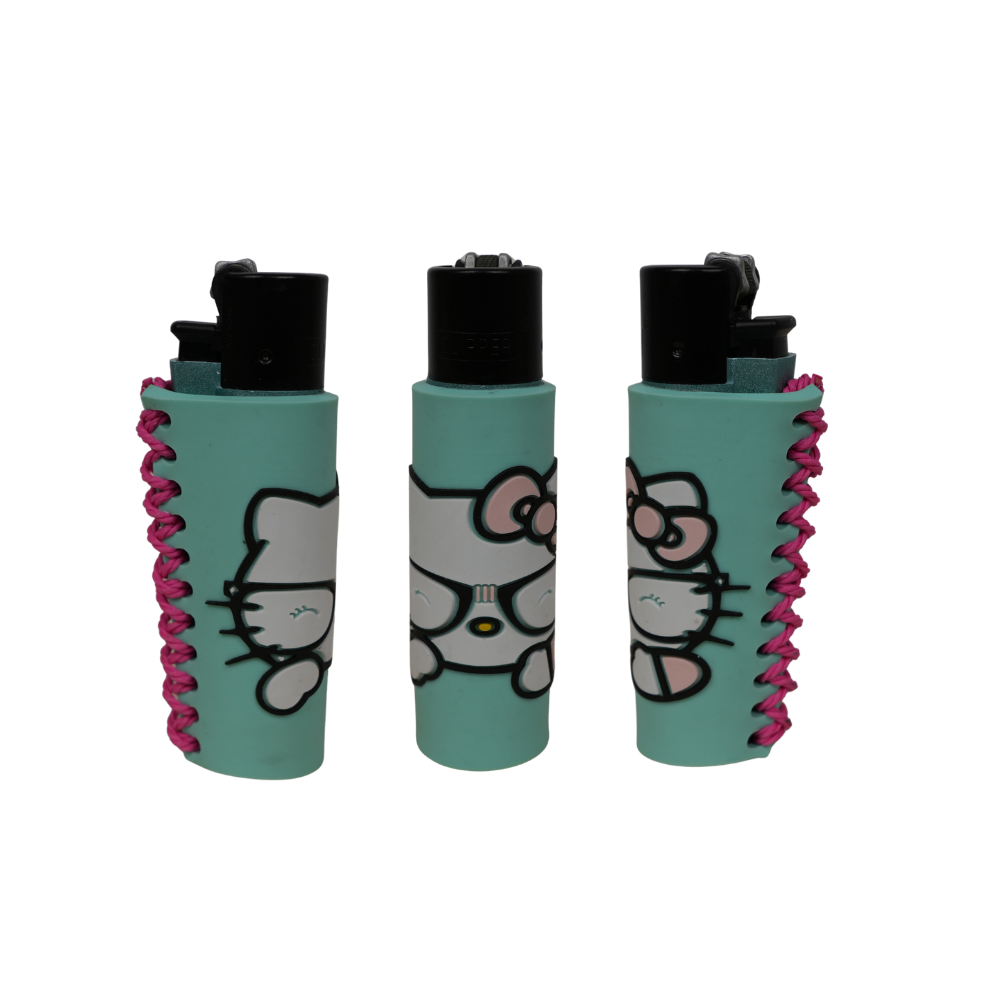 Funda de silicona diseño gatito con mechero recargable incluido, vista frontal.