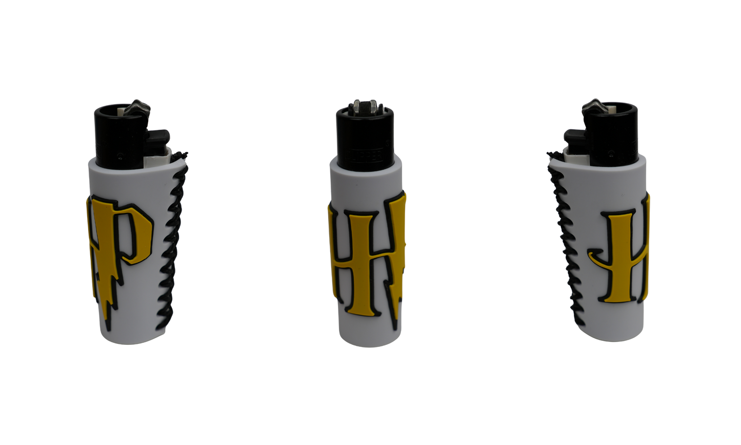 Mechero Beetle Print Magic Letters White con funda antideslizante (3 vistas)