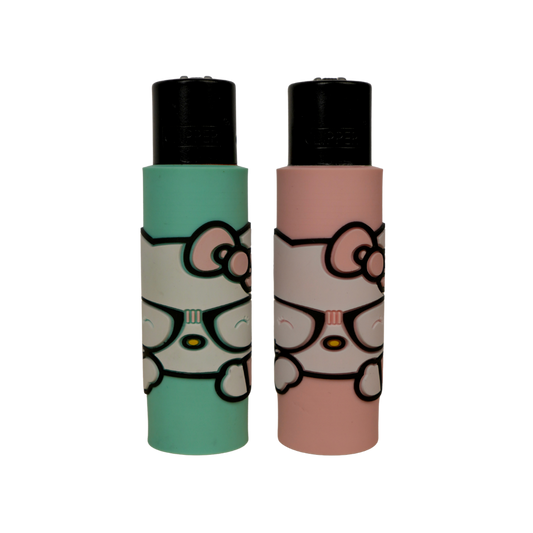 Pack de 2 mecheros Clipper con funda de silicona diseño gatito en colores verde y rosa.