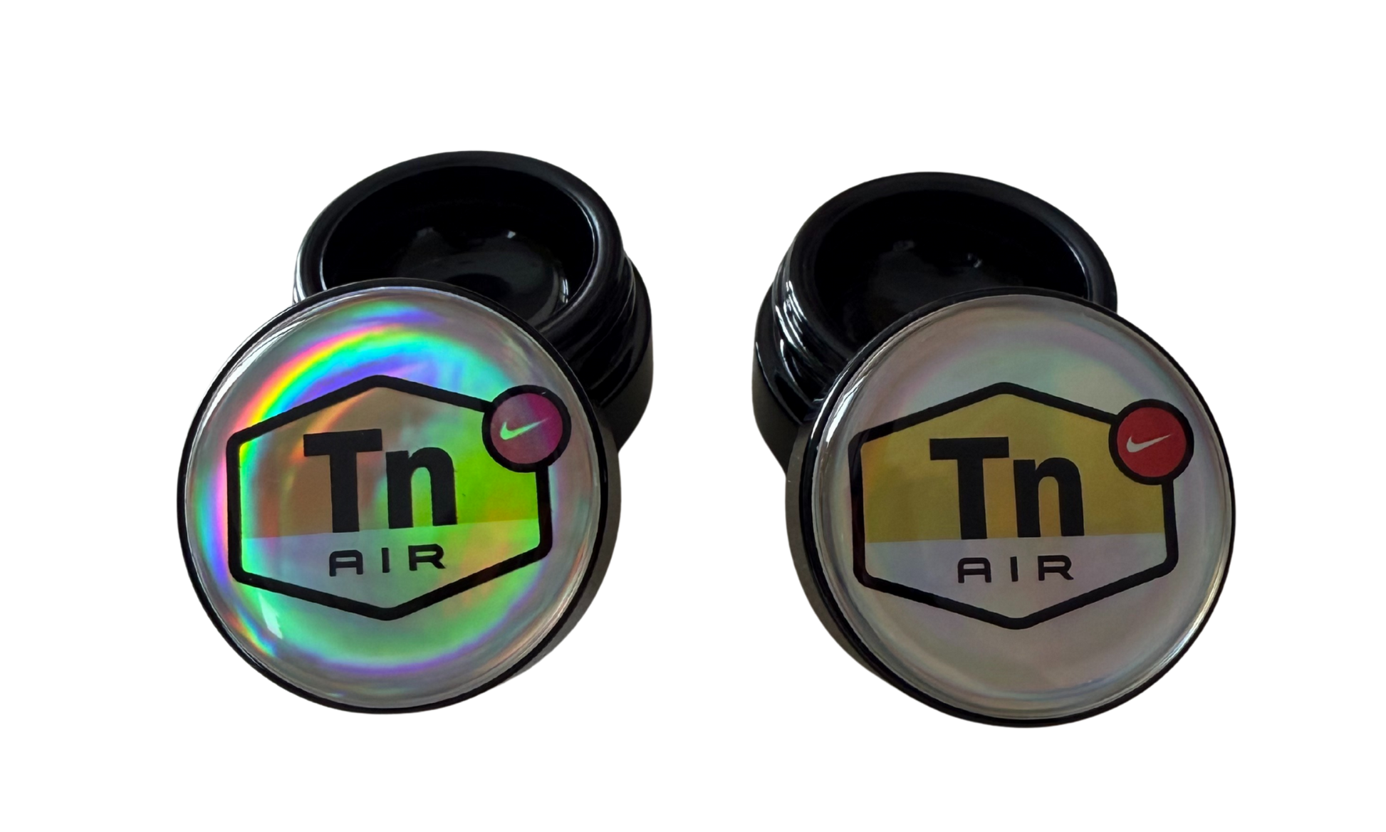 Pack de 2 tarros de vidrio 5ml con logo DIR holográfico punto rosa y punto rojo con gota de resina epoxi vidrio negro abiertos