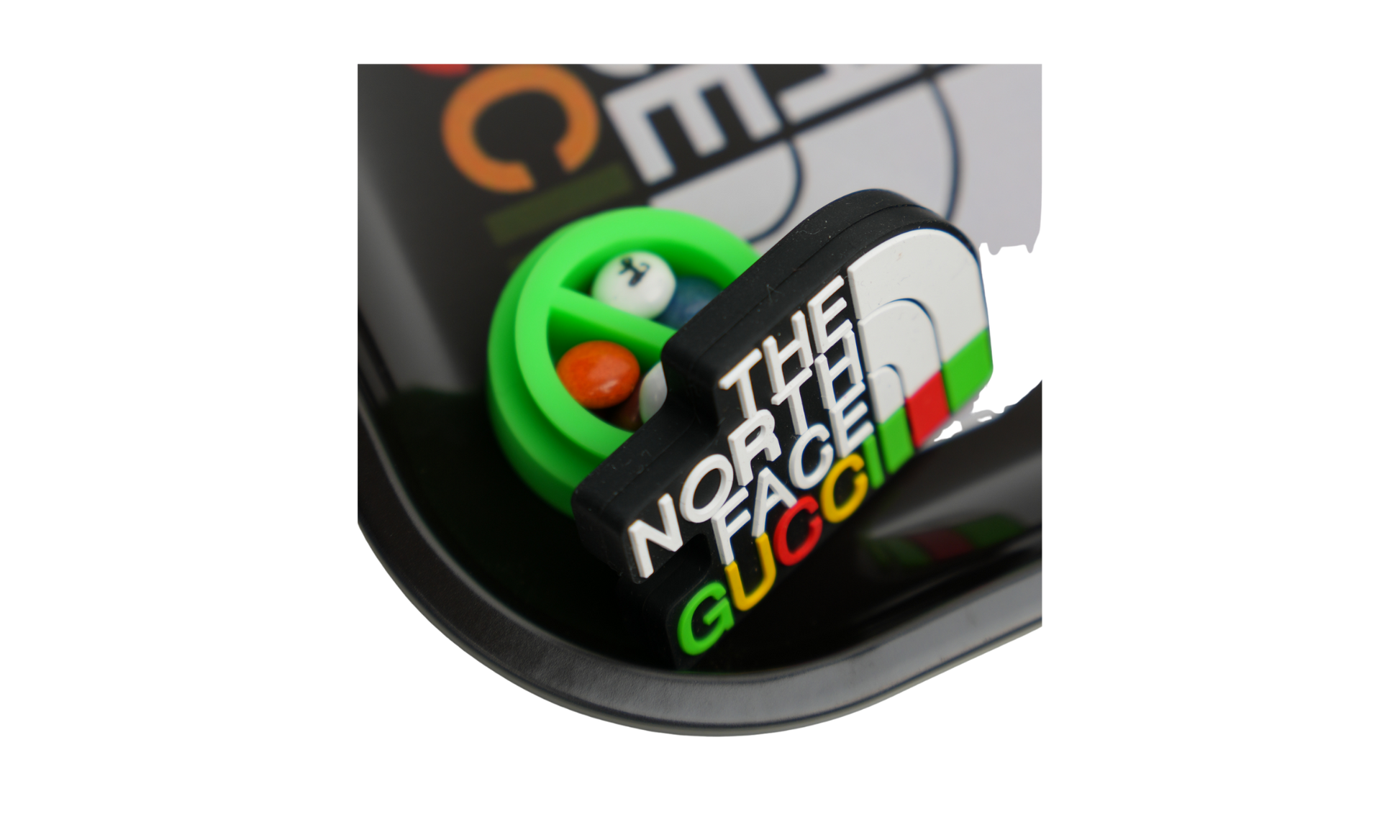 Wax de silicona verde 6ml antiadherente para extractos con diseño Street Edition en uso