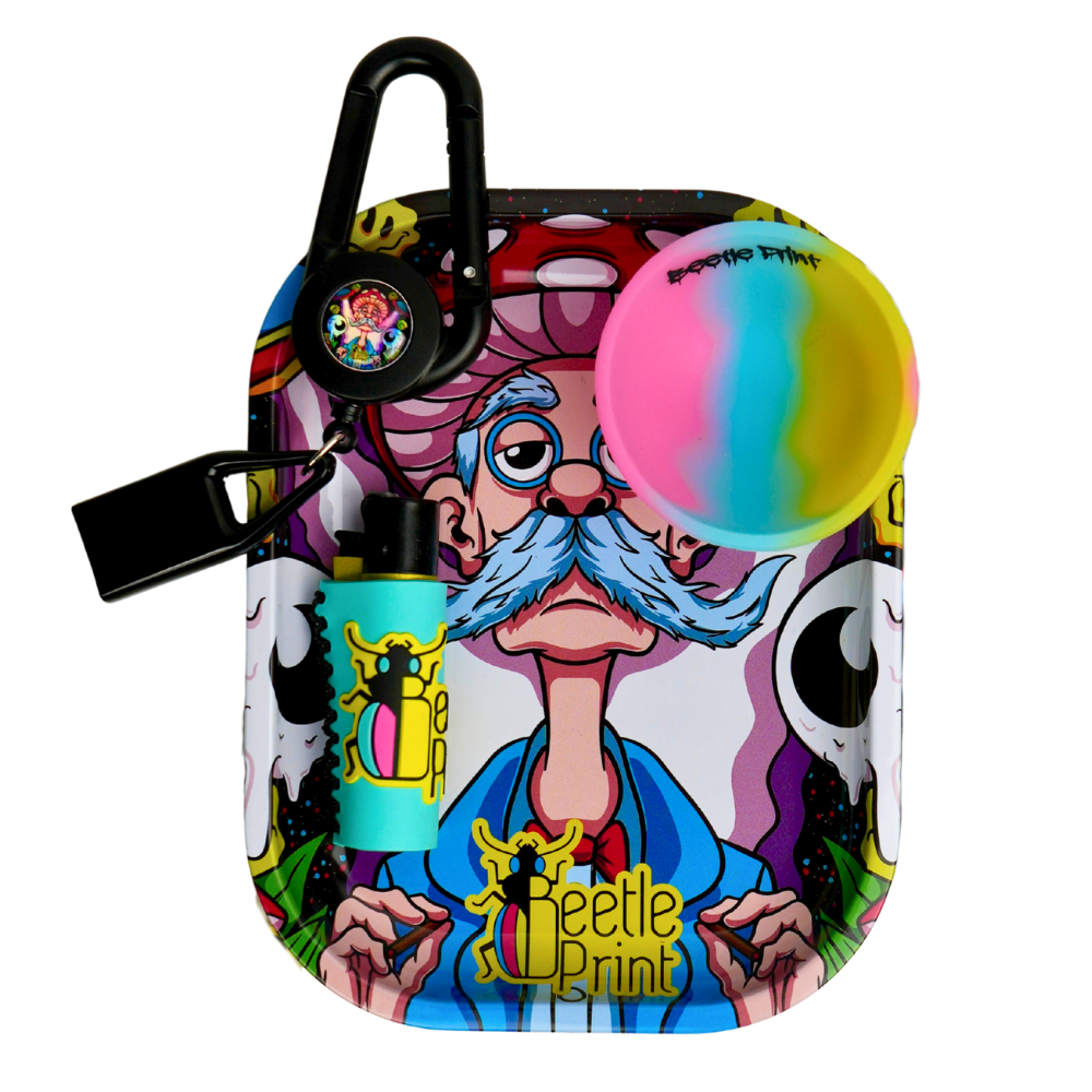 Pack Beetle Print compuesto por bandeja ilustrada de estilo artístico, bowl de silicona multicolor efecto degradado, funda para mechero beetle print y lighter leash retráctil negro con detalle gráfico con acabado holografico